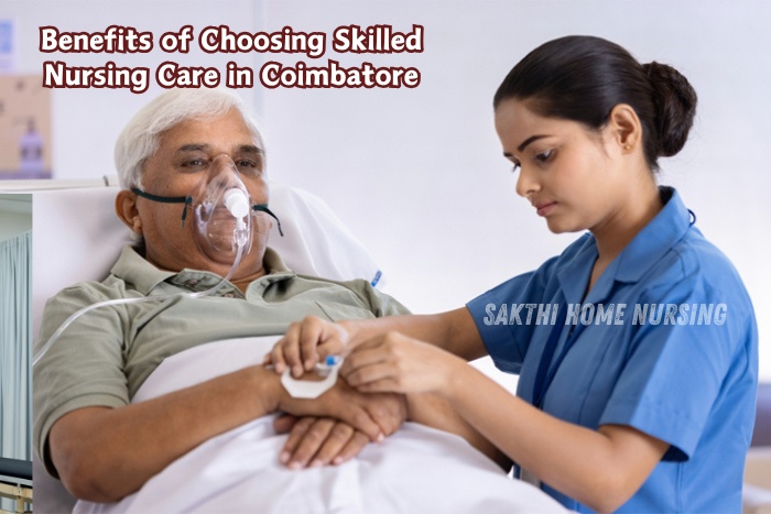A skilled nurse from Sakthi Home Nursing in Coimbatore providing attentive care to a senior patient with oxygen support